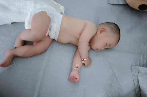 武汉供卵包生男孩宝宝36度是不是冷了